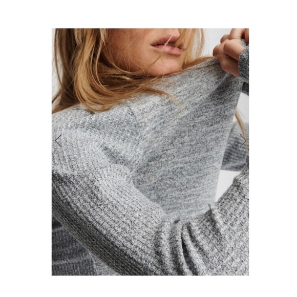 Rag & Bone Clara Torqued Long Sleeve Top. - Picture 6 of 11